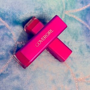 ✨BUNDLE of 2 Covergirl Lipsticks✨ (325 - SPELLBOUND) & (415 DELIGHT BLUSH) 💋